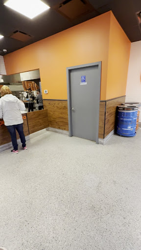 Photo of Pizza Pizza - 45966 Yale Rd, Chilliwack, BC V2P 2M3