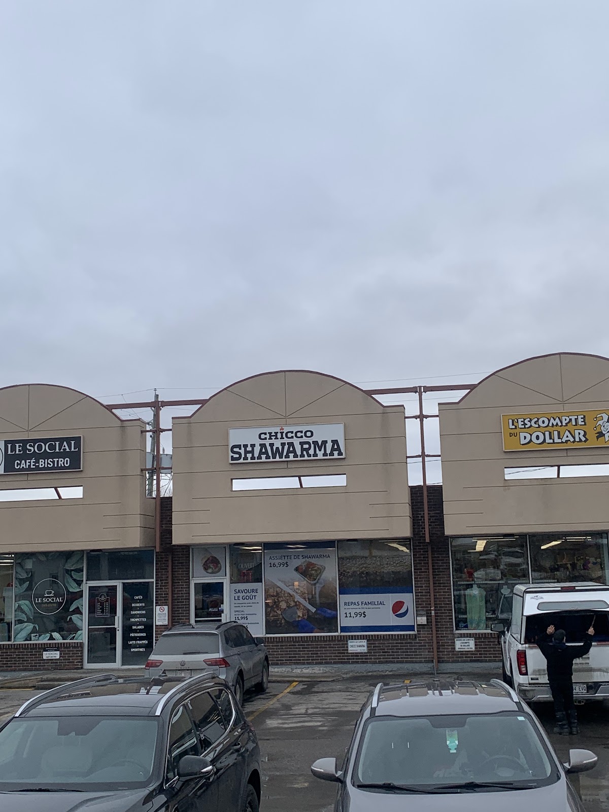 Photo of Shawarma Chicco - 922 Boulevard Maloney E, Gatineau, QC J8P 1H5