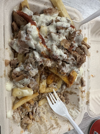 Photo of Osmow's Shawarma - 351 College St, Toronto, ON M5T 1S5