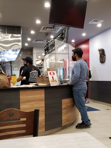 Photo of Osmow's Shawarma - 351 College St, Toronto, ON M5T 1S5