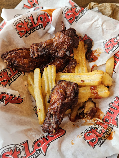 Photo of St. Louis Bar & Grill - 10 Balsam St, Collingwood, ON L9Y 3J4