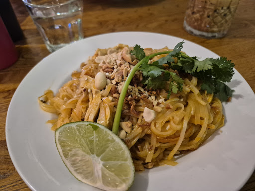 Photo of Minh's (Collingwood) - 14 Balsam St, Collingwood, ON L9Y 4H7