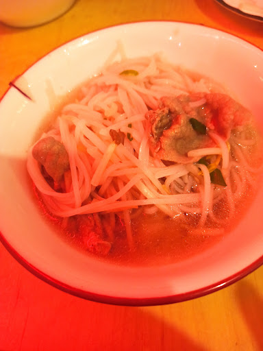 Photo of Minh's (Collingwood) - 14 Balsam St, Collingwood, ON L9Y 4H7