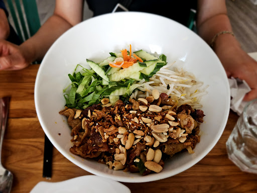 Photo of Minh's (Collingwood) - 14 Balsam St, Collingwood, ON L9Y 4H7