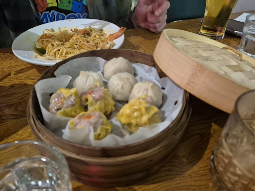 Photo of Minh's (Collingwood) - 14 Balsam St, Collingwood, ON L9Y 4H7