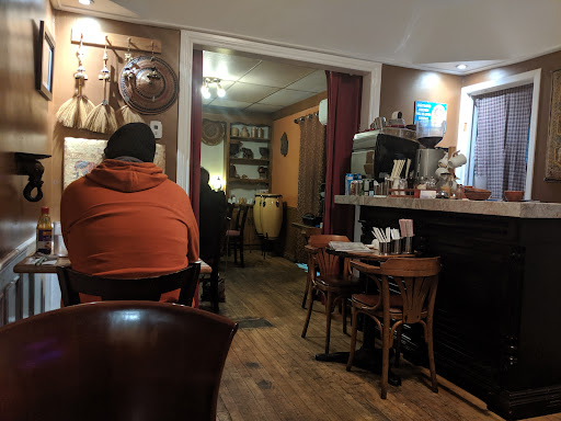 Photo of Tiny Table - 11 Fourth St W, Cornwall, ON K6J 3P9