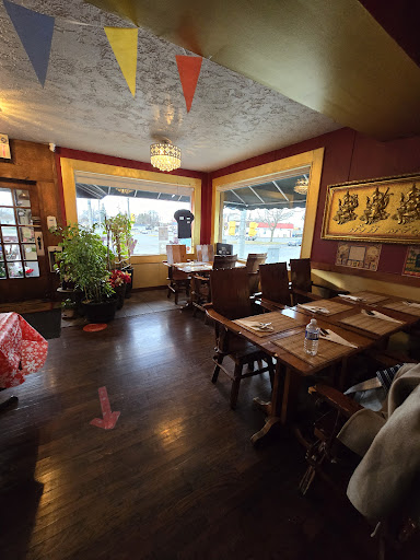 Photo of Thum's Kitchen - 1615 Pitt St, Cornwall, ON K6H 3G3