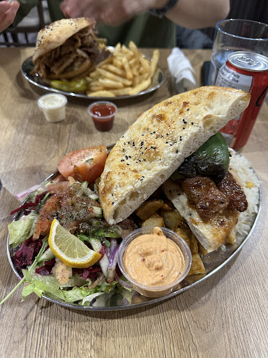 Photo of Berlin Döner Haus - 3864 Boul. Saint-Laurent, Montréal, QC H2W 1Y2
