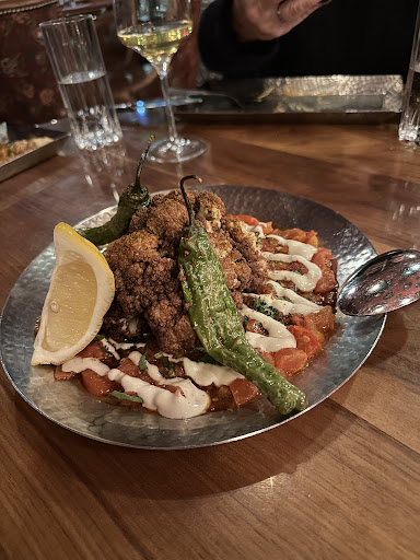Photo of Damas - 1209 Av. Van Horne, Outremont, QC H2V 3S6