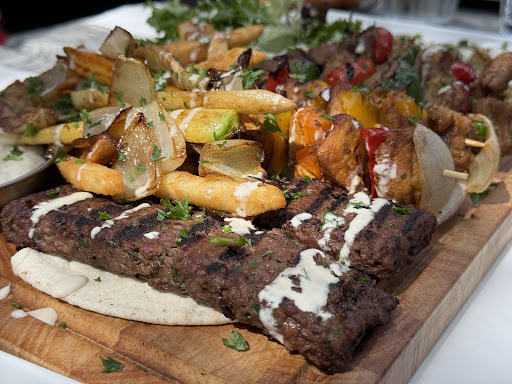 Photo of Juste Falafel - 152 Av. Mozart E, Montréal, QC H2S 1B4