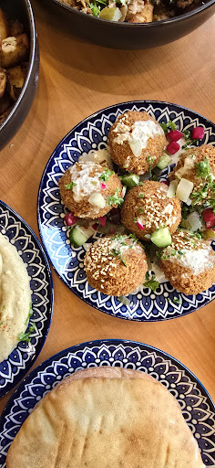 Photo of Juste Falafel - 152 Av. Mozart E, Montréal, QC H2S 1B4