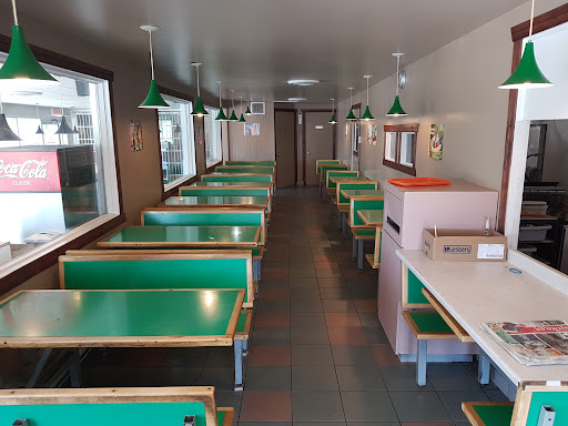 Photo of Roi Du Chien Chaud (Le) - 103 Rue de Quen, Dolbeau-Mistassini, QC G8L 4R9