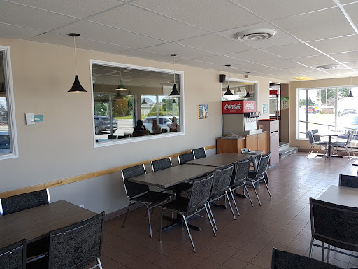 Photo of Roi Du Chien Chaud (Le) - 103 Rue de Quen, Dolbeau-Mistassini, QC G8L 4R9