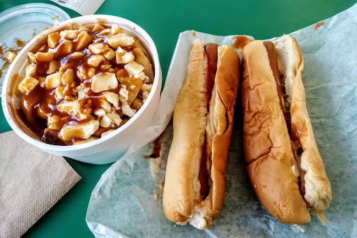 Photo of Roi Du Chien Chaud (Le) - 103 Rue de Quen, Dolbeau-Mistassini, QC G8L 4R9