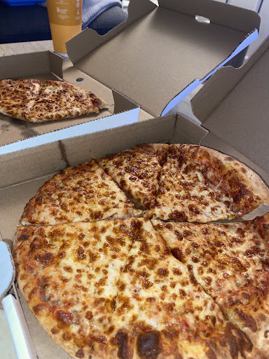 Photo of Pizza les Frères - 784 Bd du Curé-Labelle #40, Laval, QC H7V 2V3