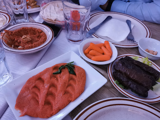Photo of Restaurant Almayass - 2100 Boul. le Corbusier, Laval, QC H7S 2C9