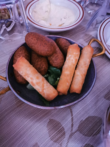 Photo of Restaurant Almayass - 2100 Boul. le Corbusier, Laval, QC H7S 2C9
