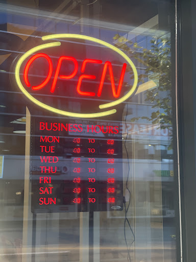 Photo of Let's Smash Burger and Shakes - 10815 Jasper Ave, Edmonton, AB T5J 2B1