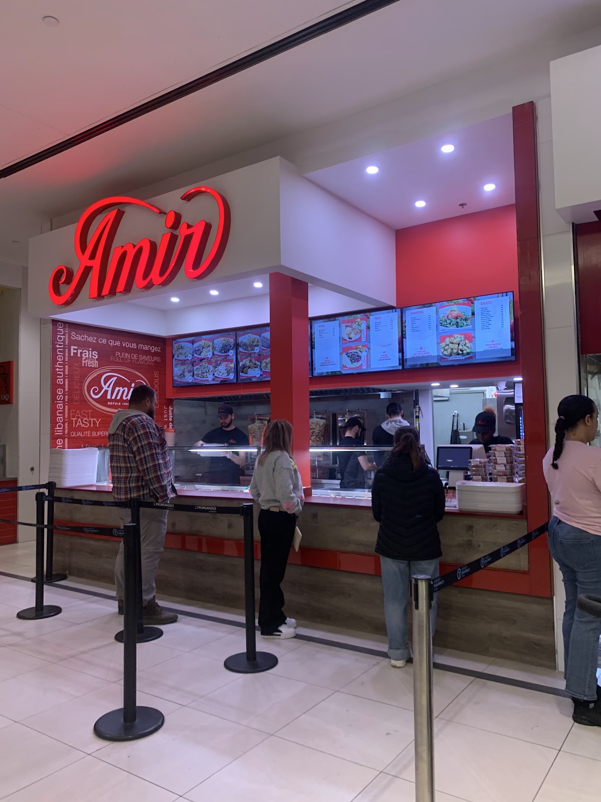 Photo of Amir (Promenades Gatineau) - 1100 Bd Maloney O, Gatineau, QC J8T 6G3