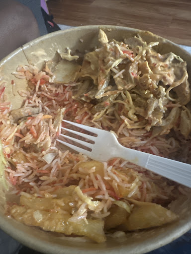 Photo of Shawarma Royale - 6039 Erin Mills Pkwy, Mississauga, ON L5N 0G5