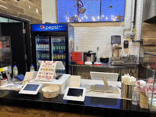 Photo of Shawarma Royale - 6039 Erin Mills Pkwy, Mississauga, ON L5N 0G5