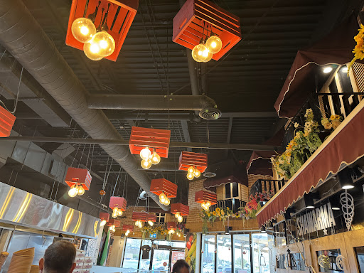 Photo of Shawarma Royale - 6039 Erin Mills Pkwy, Mississauga, ON L5N 0G5