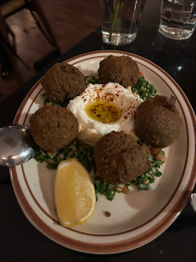 Photo of Restaurant Babar - 616 Rue Shefford, Bromont, QC J2L 1C1