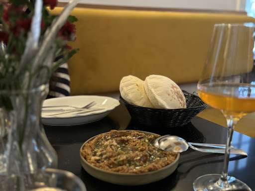 Photo of Restaurant Babar - 616 Rue Shefford, Bromont, QC J2L 1C1