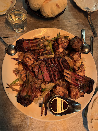 Photo of Restaurant Babar - 616 Rue Shefford, Bromont, QC J2L 1C1
