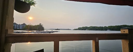 Photo of Boston Pizza - 1100 Bay St, Gravenhurst, ON P1P 1Z9
