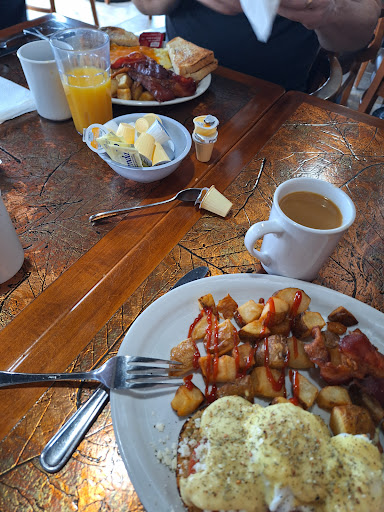 Photo of Canadian grill /Goodys - 340 Woodlawn Rd W, Guelph, ON N1H 7K6