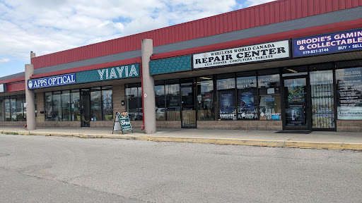 Photo of YIAYIA Mediterranean Bowls. Salads. Pitas. - 304 Stone Rd W #11, Guelph, ON N1G 3C4
