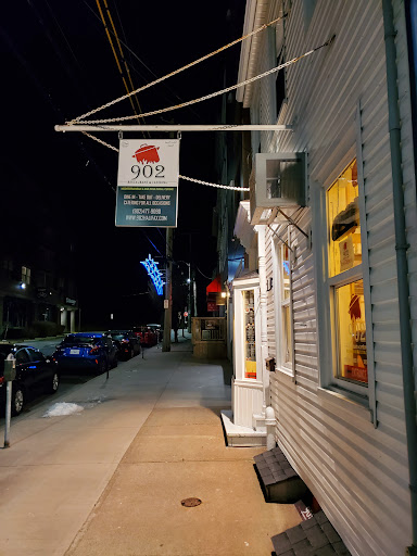 Photo of 902 Restaurant & Catering - 1579 Dresden Row, Halifax, NS B3J 2K4