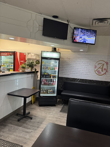 Photo of Aladin's Pizzeria & Shawarma Place - 912 Portage Ave #103, Winnipeg, MB R3G 0P5