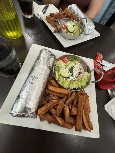 Photo of Aladin's Pizzeria & Shawarma Place - 912 Portage Ave #103, Winnipeg, MB R3G 0P5