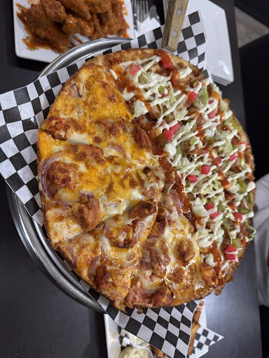 Photo of Aladin's Pizzeria & Shawarma Place - 912 Portage Ave #103, Winnipeg, MB R3G 0P5