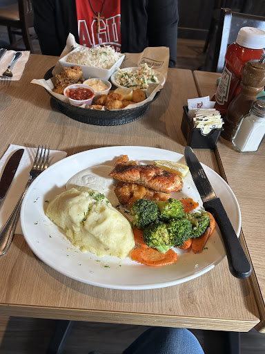 Photo of Ricky's All Day Grill - Hinton - 340 Smith St, Hinton, AB T7V 2A1