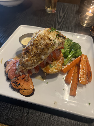 Photo of The Blend Kitchen + Bar - 129 Jasper St, Hinton, AB T7V 2A7