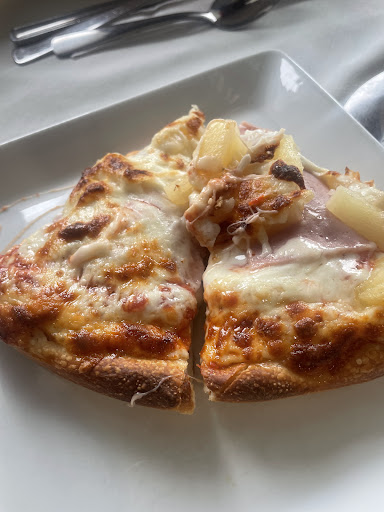 Photo of Gus' Pizza Place - 346 Hardisty Ave, Hinton, AB T7V 1E8