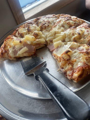 Photo of Gus' Pizza Place - 346 Hardisty Ave, Hinton, AB T7V 1E8