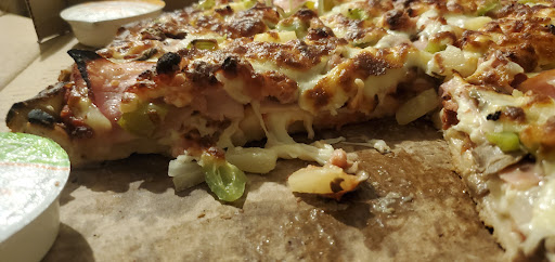 Photo of Gus' Pizza Place - 346 Hardisty Ave, Hinton, AB T7V 1E8