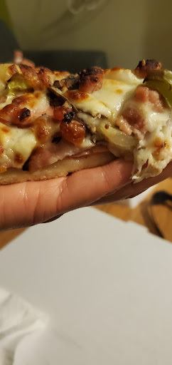 Photo of Gus' Pizza Place - 346 Hardisty Ave, Hinton, AB T7V 1E8