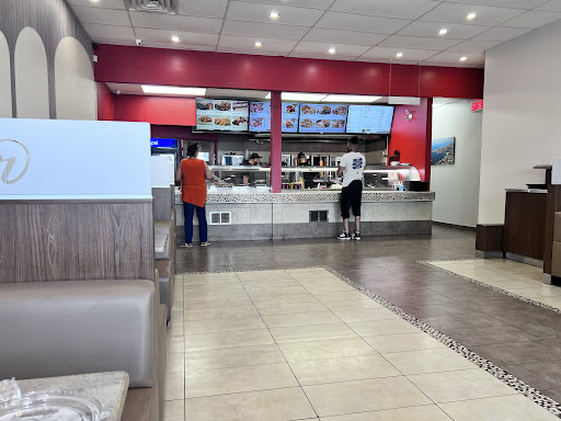 Photo of Amir - 2673 Côte Saint-Charles, St-Lazare, QC J7T 2H8
