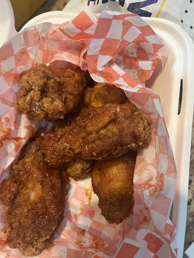 Photo of Noni’s Pizza , wings and shawarma - 300 Main St, Woodstock, ON N4S 1T3