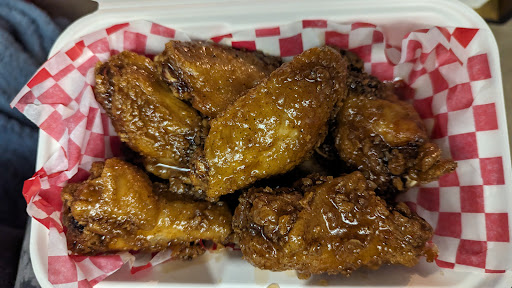 Photo of Noni’s Pizza , wings and shawarma - 300 Main St, Woodstock, ON N4S 1T3