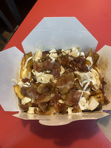 Photo of Smoke's Poutinerie Kingston - 183 Division St, Kingston, ON K7L 3M8