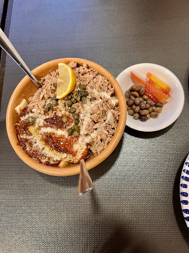 Photo of Restaurant Dattes & Olives - 3245 Ch Ste-Foy, Québec, QC G1X 1R8