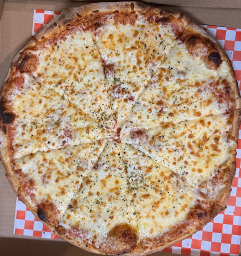 Photo of Pizza Miam's - Entrée indépendante ouest, 2500 Chem. des Quatre-Bourgeois, Québec, QC G1V 4P9