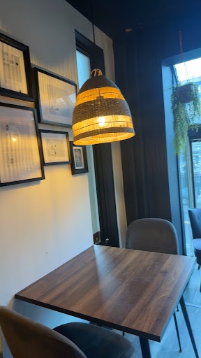 Photo of L'Ephèse - 43 Boulevard René-Lévesque O, Québec, QC G1R 2A3