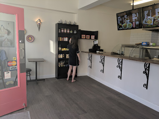 Photo of Mansour - 969 Av. Cartier, Québec, QC G1R 1X4